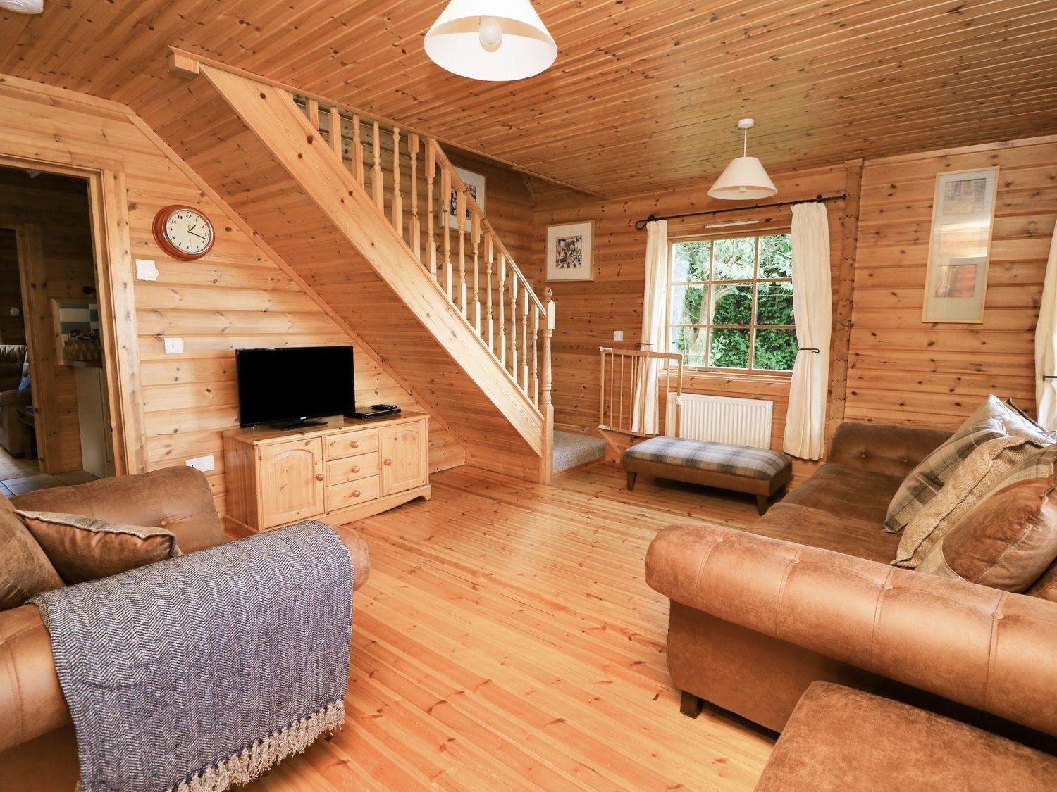 บริเวณนั่งเล่น