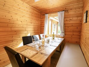 Dining - Dan Y Coed (Presteigne)