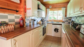 Dishwasher, cookware/dishes/utensils