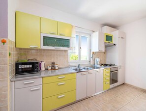 House | Private kitchen | Highchair - Holiday Villas With Pools in Kakma (Polaca)