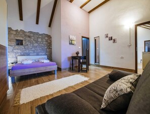 House - Holiday Villas With Pools in Kakma (Polaca)