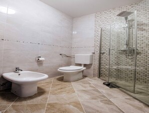 House | Bathroom - Holiday Villas With Pools in Kakma (Polaca)