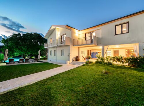 Villa Mima Pool Retreat