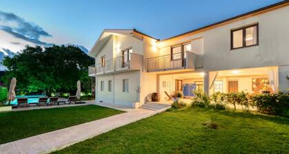 Villa Mima Pool Retreat