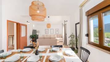 Villa (Five Bedroom Villa With Pool) | Salle à manger