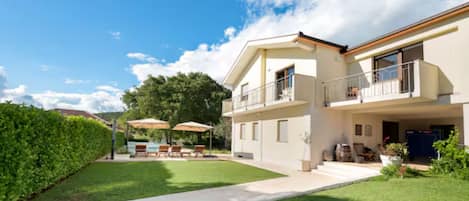 빌라 (Five Bedroom Villa With Pool) | 외관