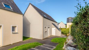 Apartment | Exterior - T. de Pentrez Ndeg58 - 3P4 (Saint-Nic)