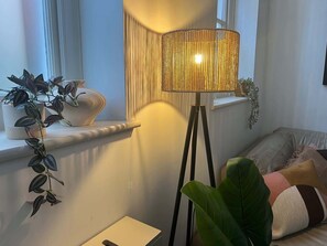 Interior - Bright and Spacious 3BDR Loft by Tooting Broadway (Greater London)