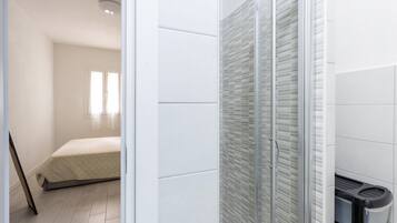 Apartment | Bathroom