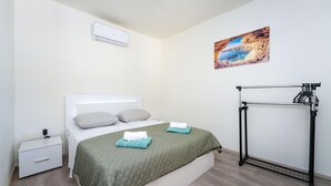 House | 4 bilik tidur, seterika/papan seterika 