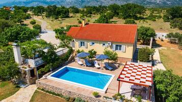 House | Pool | Indoor pool, outdoor pool