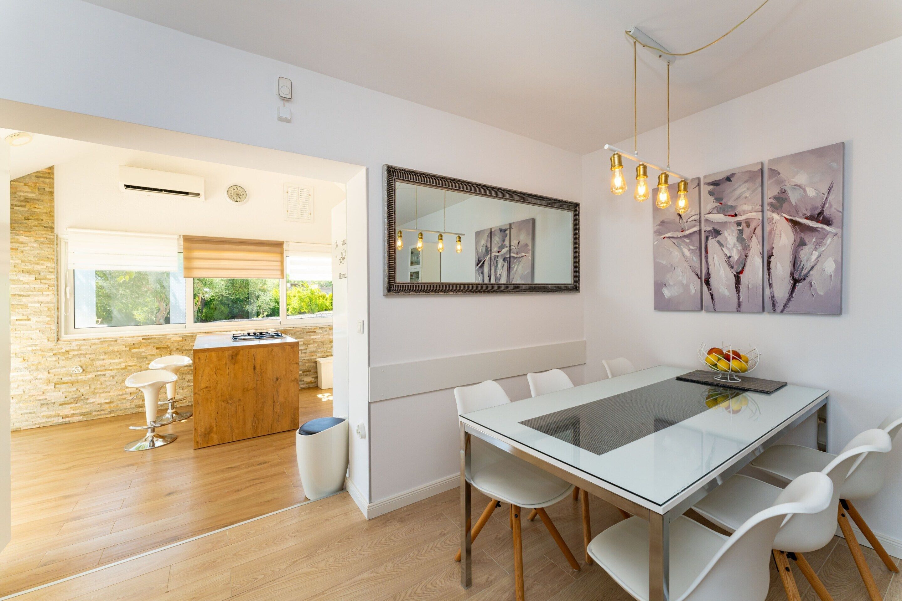 House | Dining