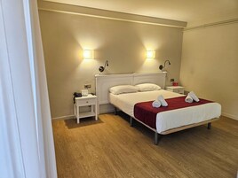 Caja de seguridad en la habitación y wifi gratis 