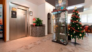 Reception - Hotel Pere D'Urg 3000 (Encamp)