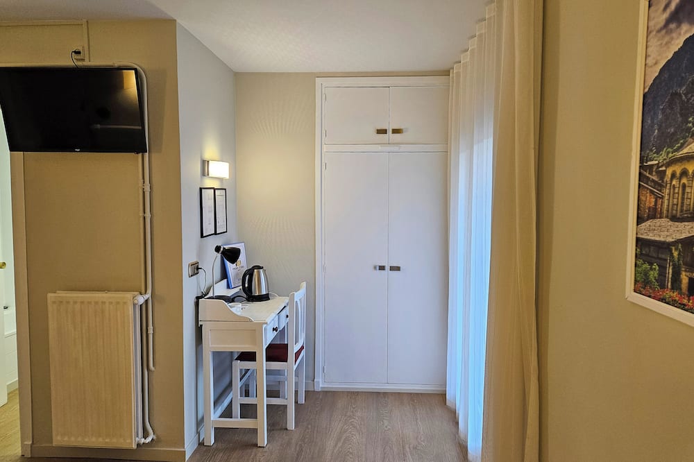 Hotel Pere D'Urg 3000