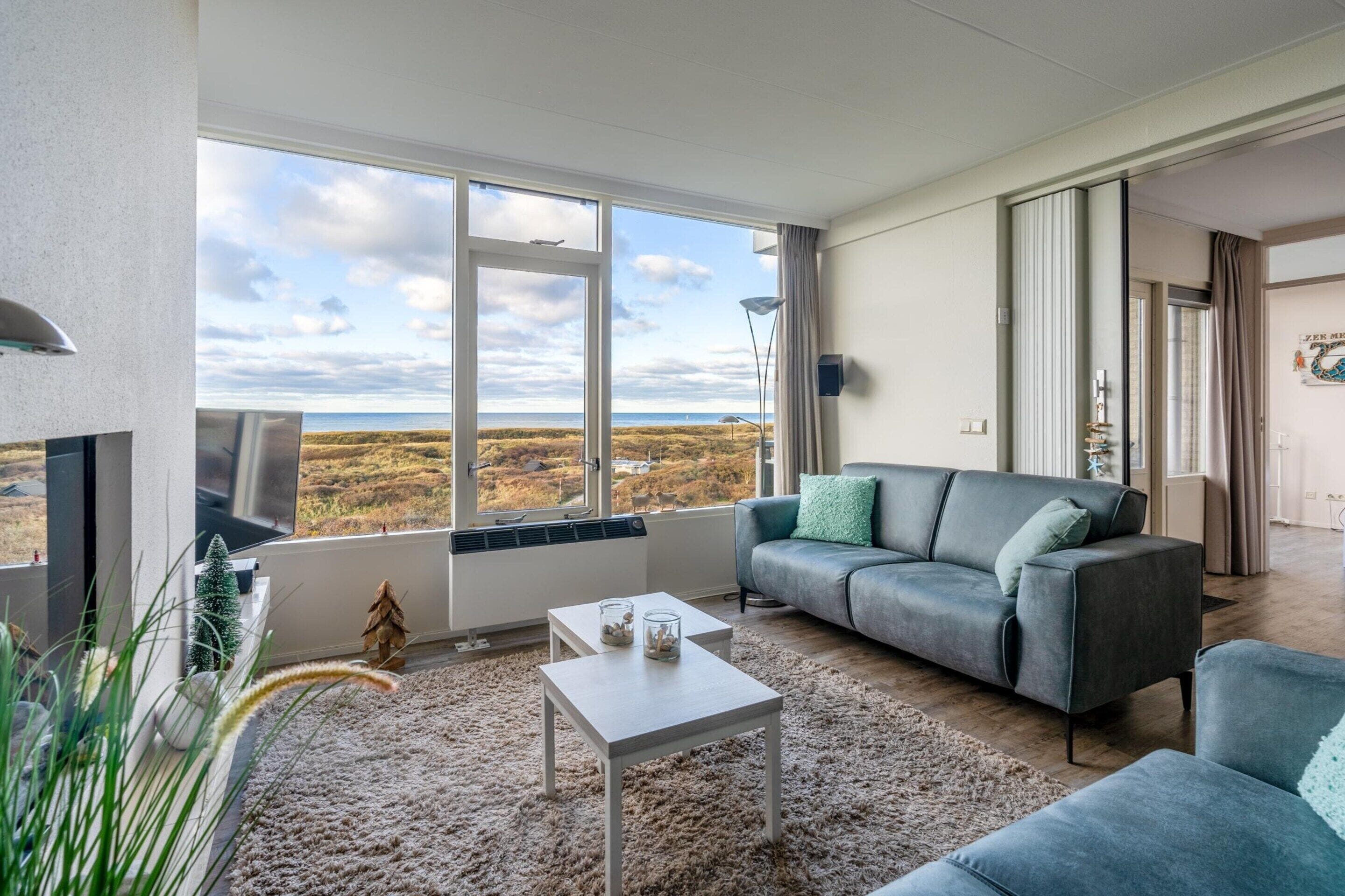 Apartment | Living room