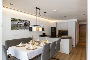 House | Private kitchen - Alpine Apartment With View & Garden (Wildschönau)