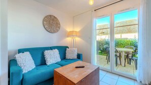 House | Living room - T. de Pentrez Ndeg01 - 2P4 (Saint-Nic)