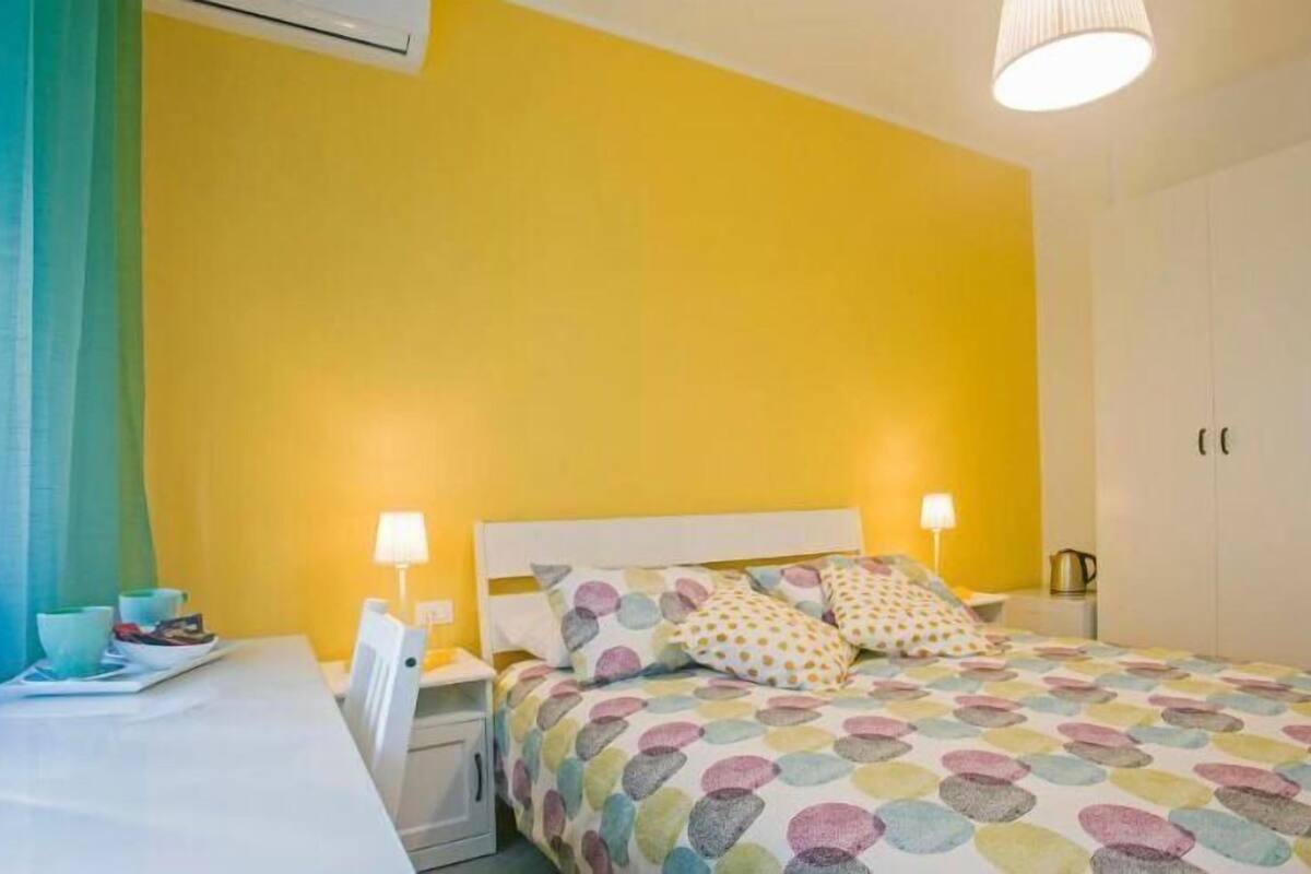 Classic Double Room, Courtyard View | In-room safe, soundproofing, iron/ironing board, free WiFi