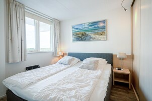 2 habitaciones, muebles diferentes y ropa de cama 