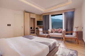 Deluxe Studio Suite | Mountain view - Hotel Urban chant (Rishikesh)