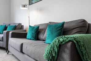 Apartment, 2 Bedrooms | Living area - The Elderns 2BR A1 Nearby Netflix Parking (Peterborough)