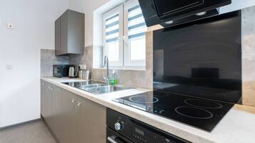 Apartment, 2 Bedrooms, Smoking | Interior