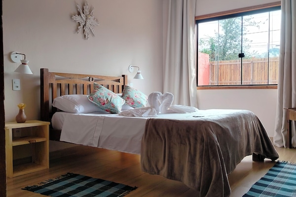 House, Mountain View | WiFi (free)