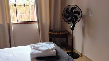 House, Mountain View | Free WiFi