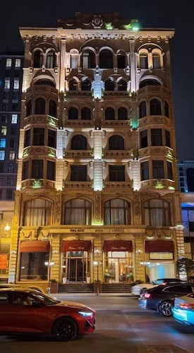 Palace Hotel