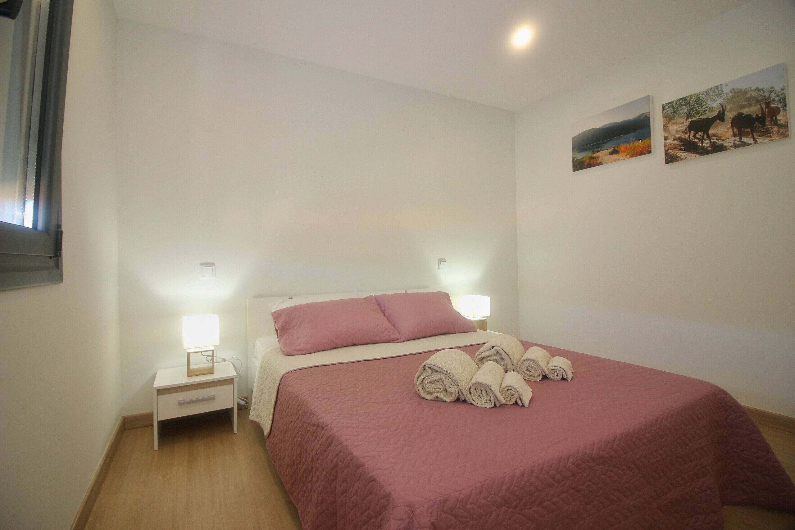 3 dormitorios, wifi gratis, ropa de cama