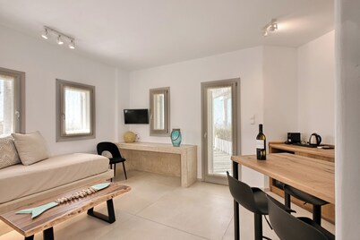 Aloft Suites Mykonos Island