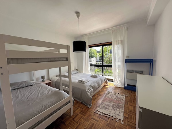 House, 2 Bedrooms, Accessible, Balcony | 2 bedrooms - Ground Level House With Patio (Vila Nova de Gaia)