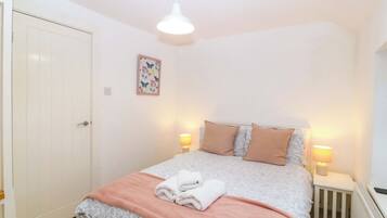 Casa rural | 2 dormitoris, decoració individual i mobiliari individual