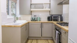 平房 | 私人廚房 | 電冰箱、洗碗機、鍋具/餐盤/廚房用品