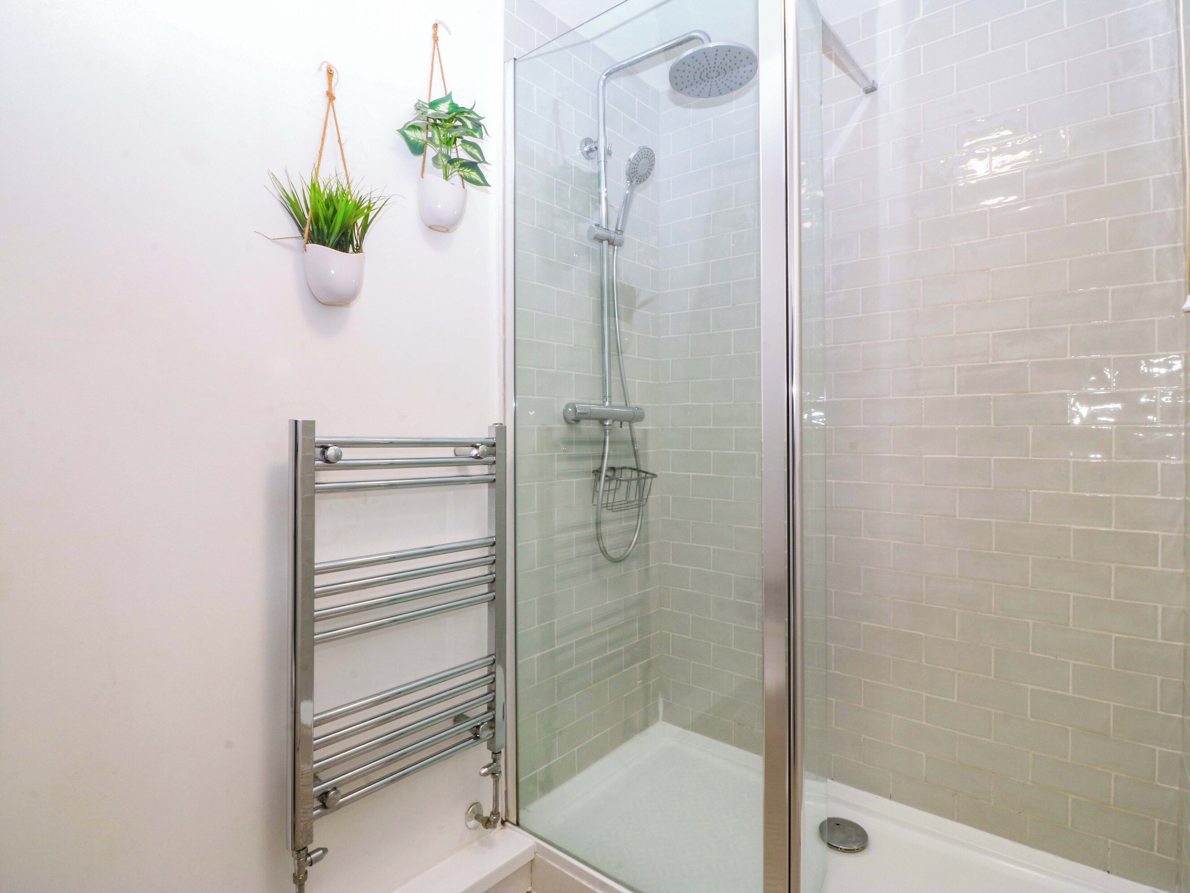 Cottage | Bathroom | Shower