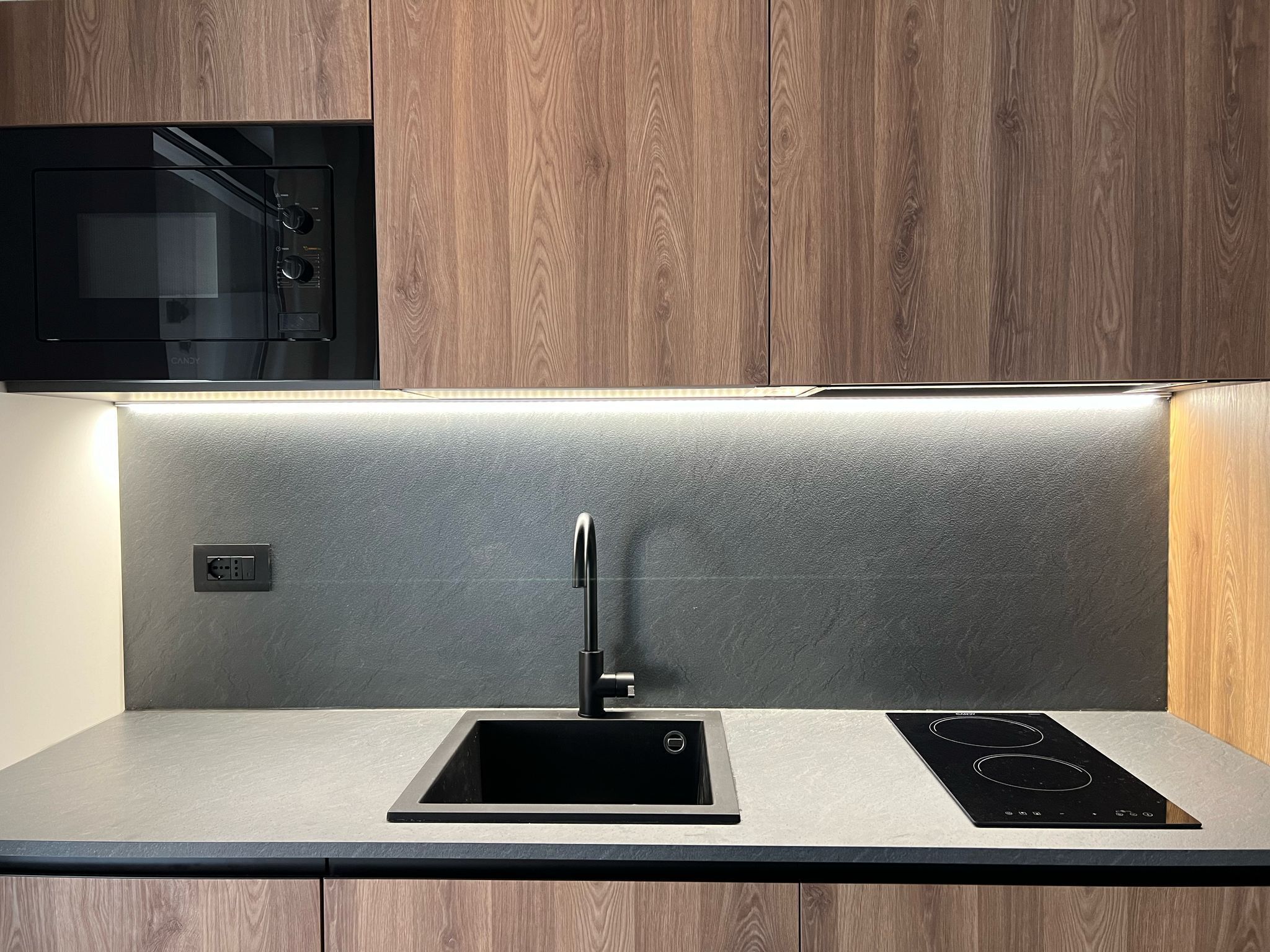 One-Bedroom Apartment | Yksityinen keittiö | Astianpesukone, espressokone, kahvin-/teenkeitin, vedenkeitin