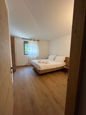 Two Bedroom apartment with 2 bathroom and balcony | Tempat tidur bayi, Wi-Fi gratis, dan seprai linen