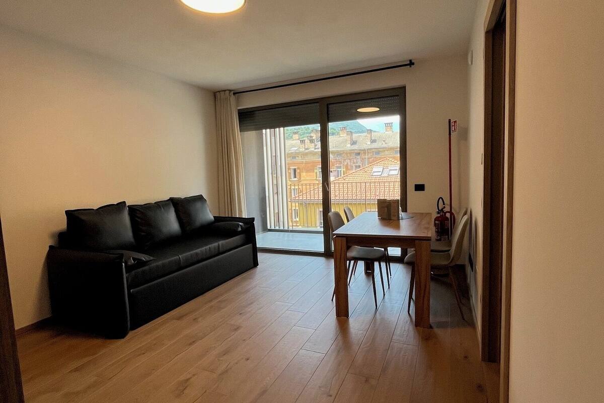 Two Bedroom apartment with 2 bathroom and balcony | Living area