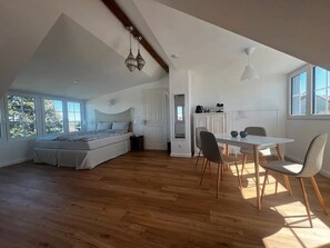 1 camera, ferro/asse da stiro, Wi-Fi, lenzuola