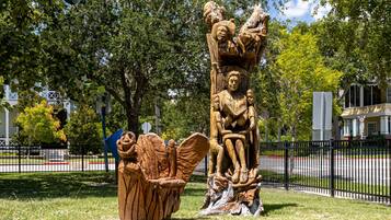 House, 3 Bedrooms | Property grounds