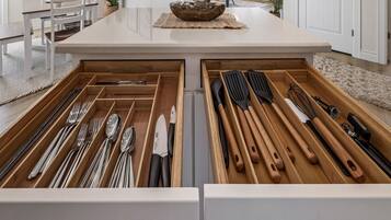 House, 3 Bedrooms | Interior