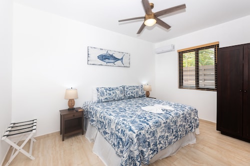 Seahorse Escape-apartment #1 2 Bedroom Condo