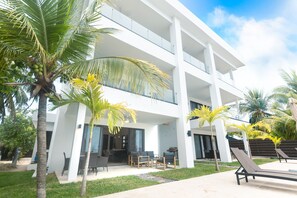 Terrace/patio - Seahorse Escape-apartment #2 1 Bedroom Condo (Roatan)