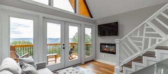 Lookout Pickleball Stay & Play Mountain Retreat- All 4 cabins