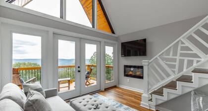 Lookout Pickleball Stay & Play Mountain Retreat- All 4 cabins