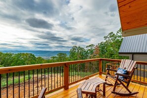 Property grounds - Lookout Pickleball Stay & Play Mountain Retreat- All 4 cabins (Dade County)