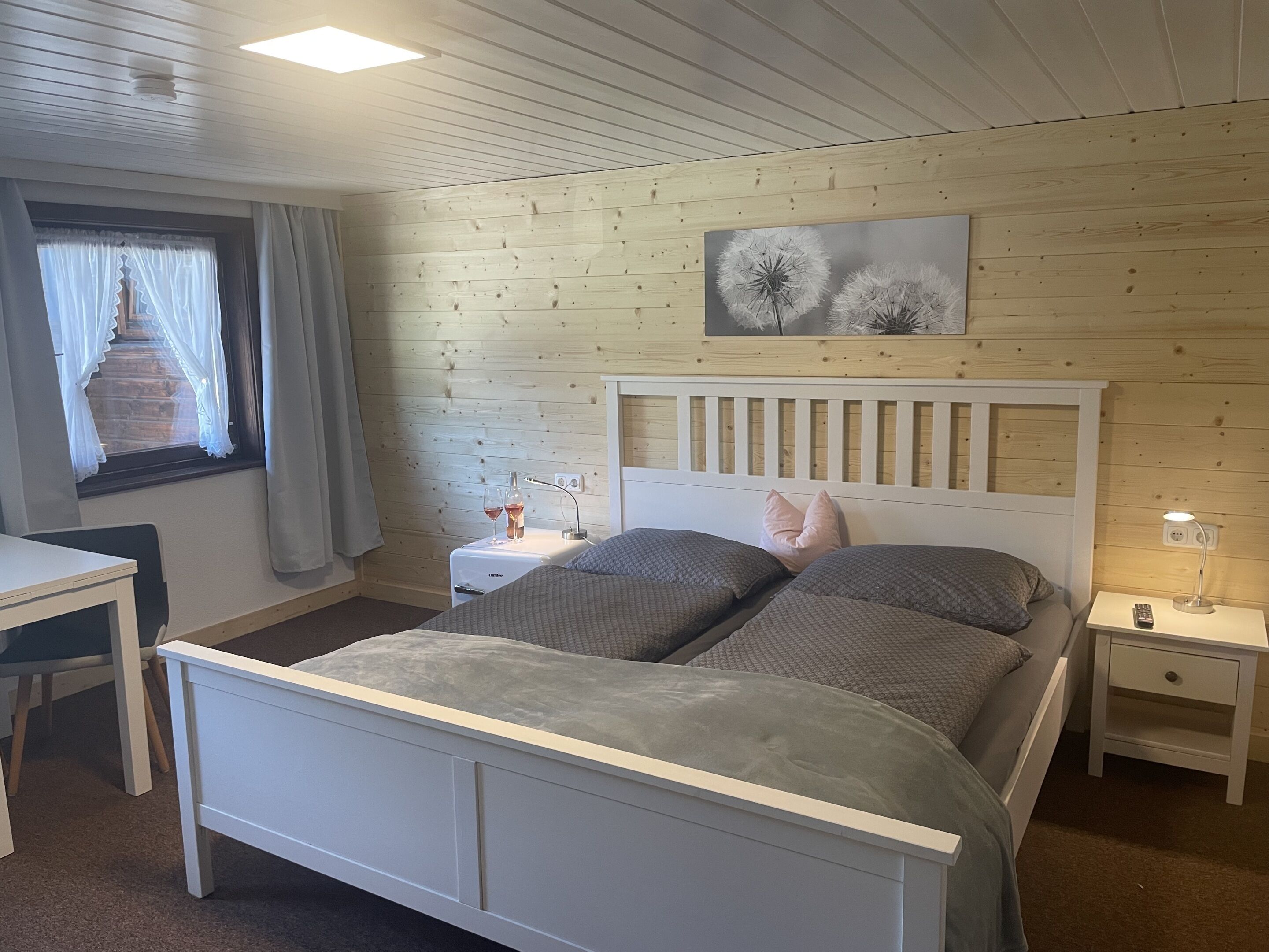 Superior Double Room, Private Bathroom, Courtyard View | Room amenity