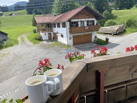 Classic-Doppelzimmer, eigenes Bad, Talblick | Blick vom Balkon