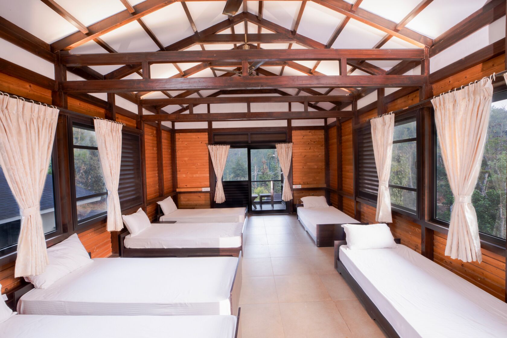 Gemeinsamer Premium-Schlafsaal